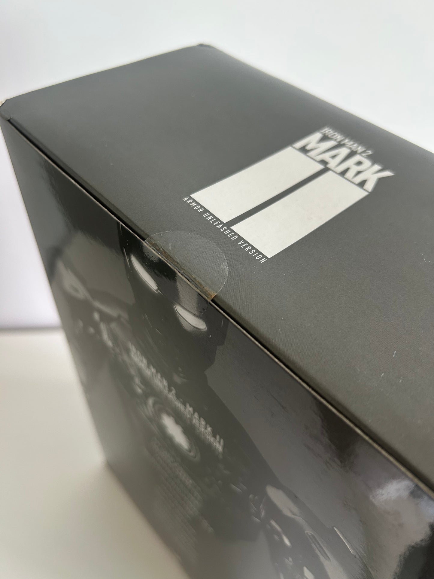 Hot Toys Iron Man Mark 2 II Armor Unleashed Special Edition 1/6 MMS150 NIB New Sealed, Second-hand But Unused