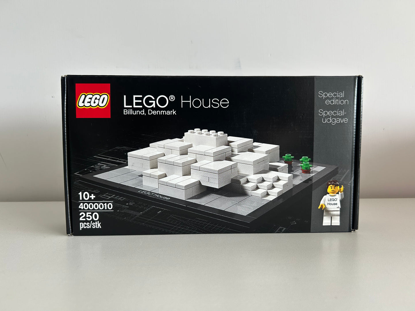 LEGO House 4000010 Billund Denmark Exclusive Second-hand But Unused