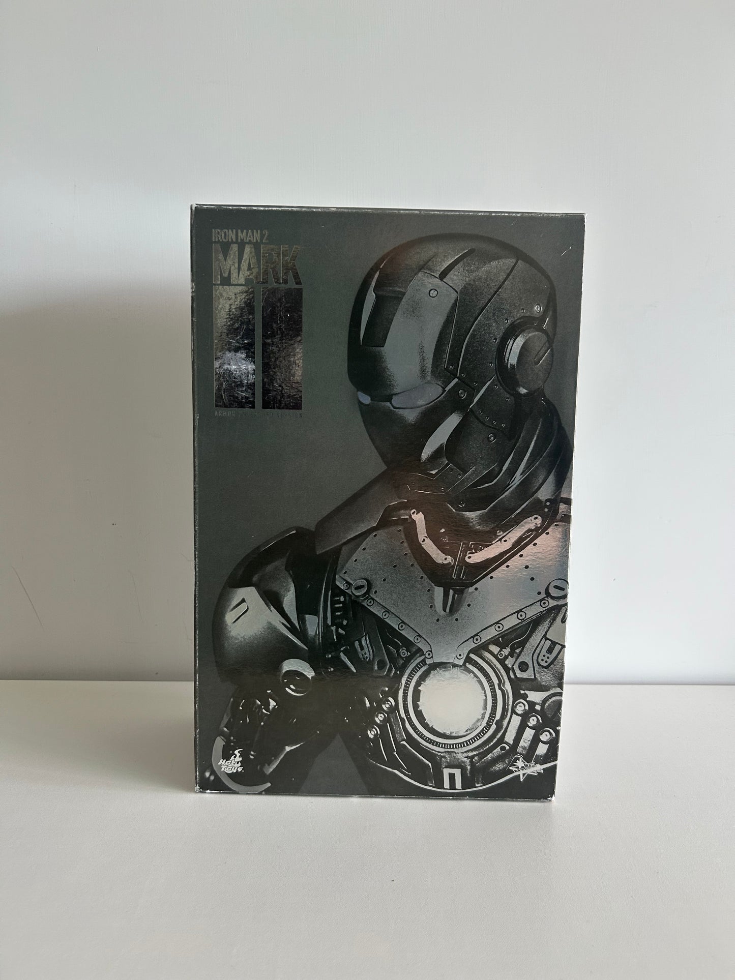 Hot Toys Iron Man Mark 2 II Armor Unleashed Special Edition 1/6 MMS150 NIB New Sealed, Second-hand But Unused