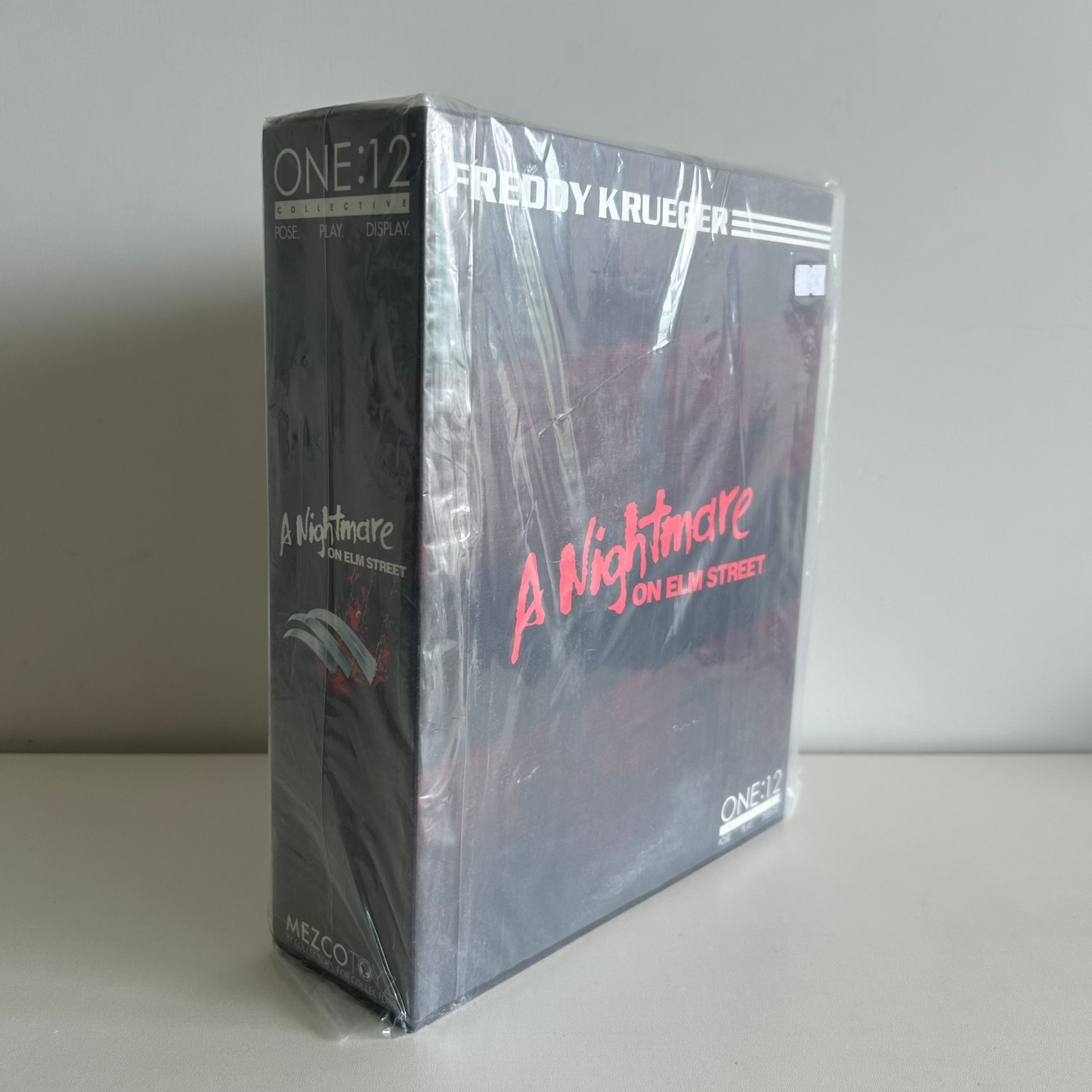 Mezco One:12 Collective FREDDY KRUEGER A Nightmare on Elm Street action figure Second-hand and used