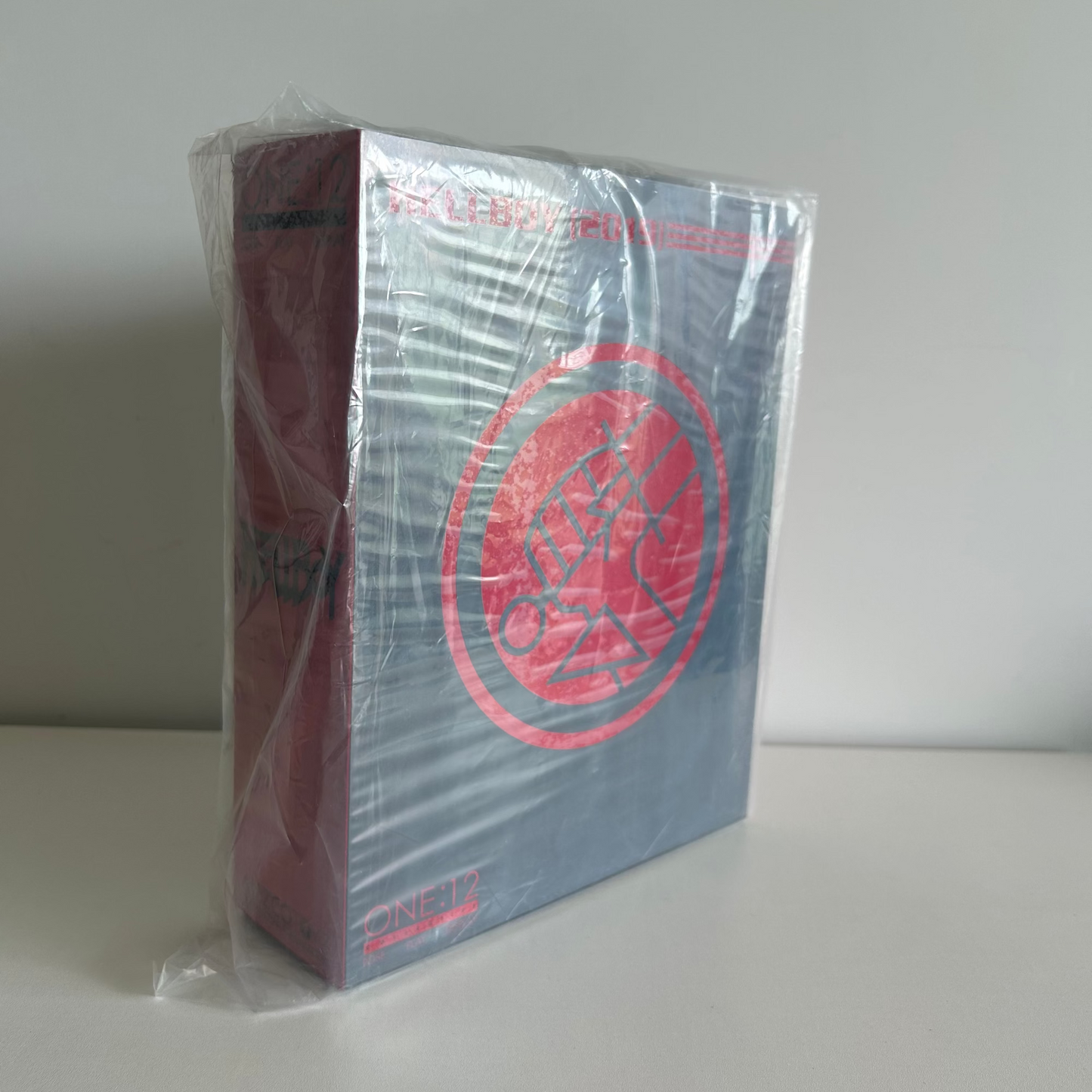 Mezco Toyz Hellboy 1/12 Normal Ver. Limited Collectible Action Figure New Sealed, Second-hand But Unused