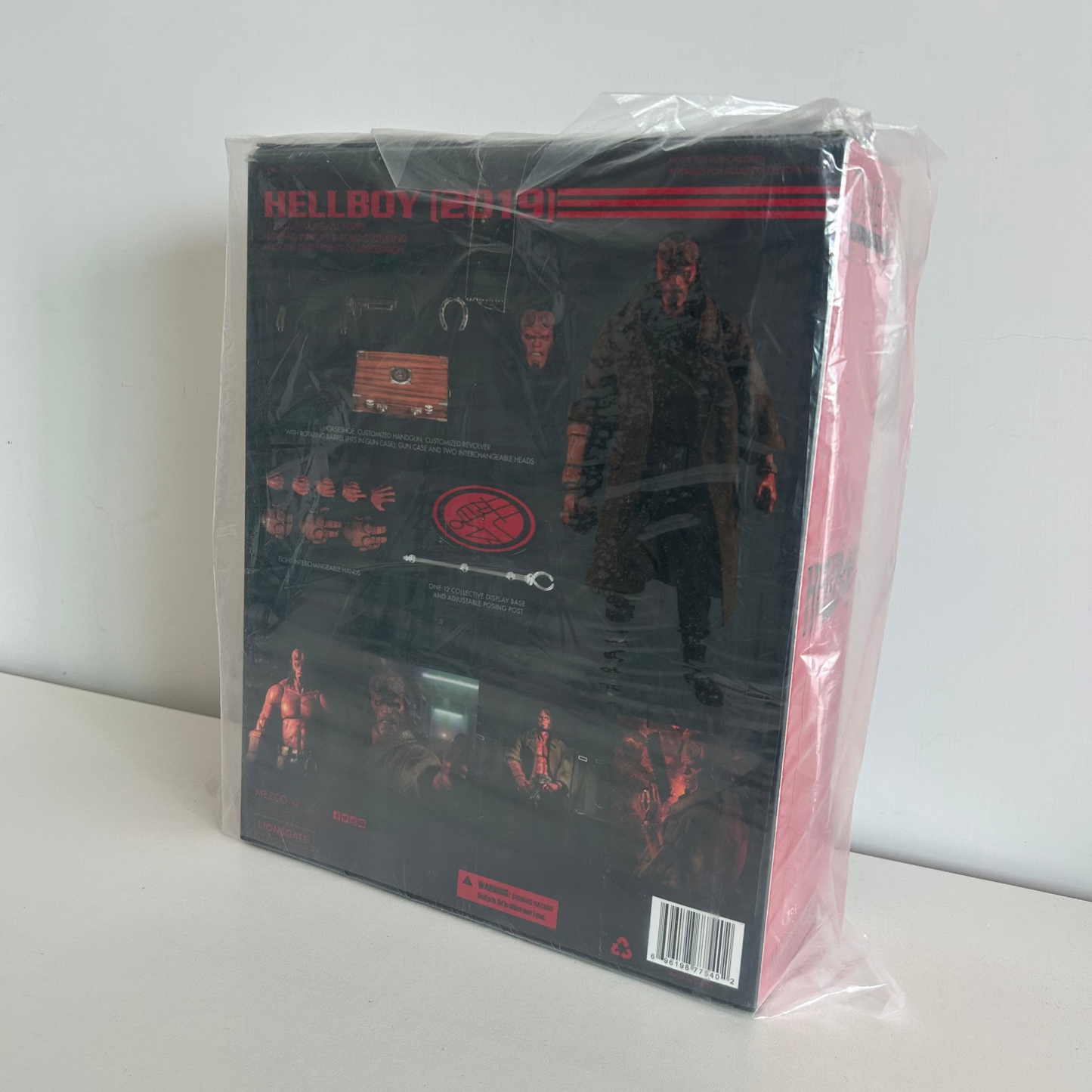 Mezco Toyz Hellboy 1/12 Normal Ver. Limited Collectible Action Figure New Sealed, Second-hand But Unused