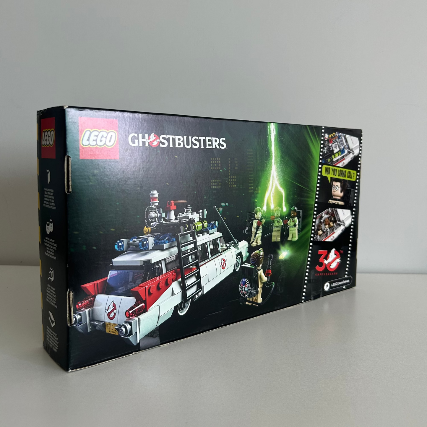 LEGO 21108 Ideas: Ghostbusters Ecto-1 New sealed Second-hand But Unused